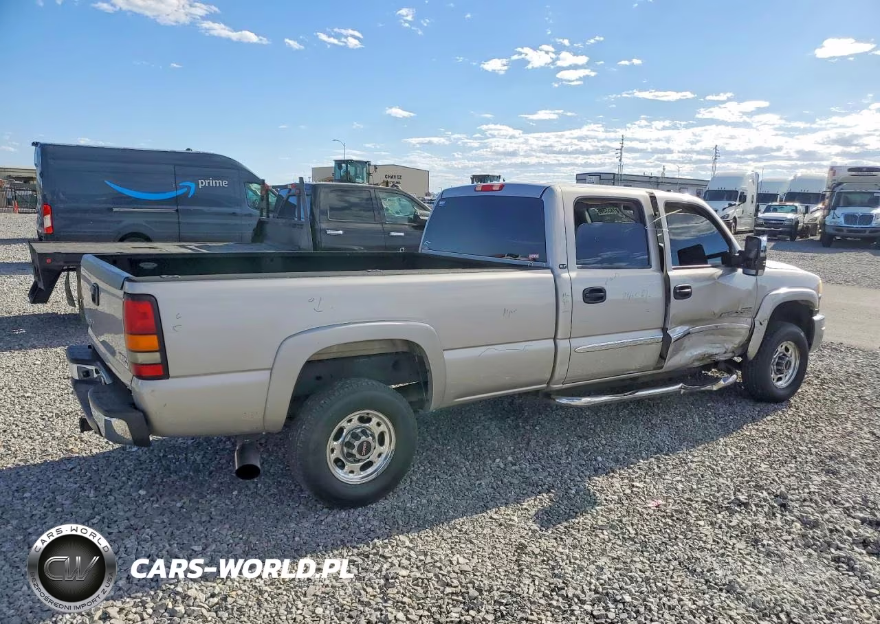 2005 GMC Sierra C2500 Heavy Duty VIN:1GTHC23205F879006 - 3