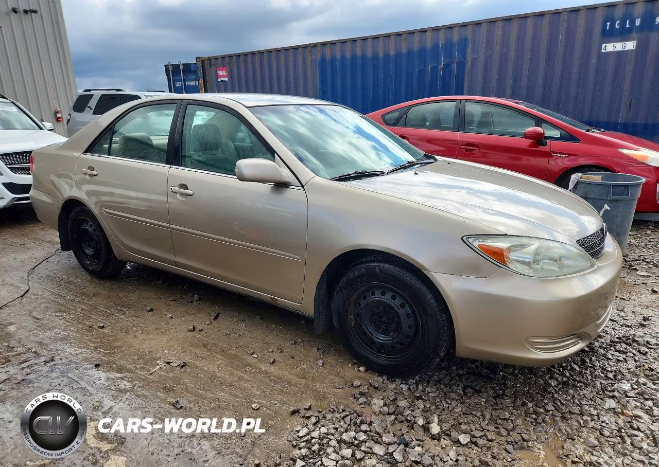 2003 Toyota Camry Le VIN:4T1BE32K83U214334 - 4