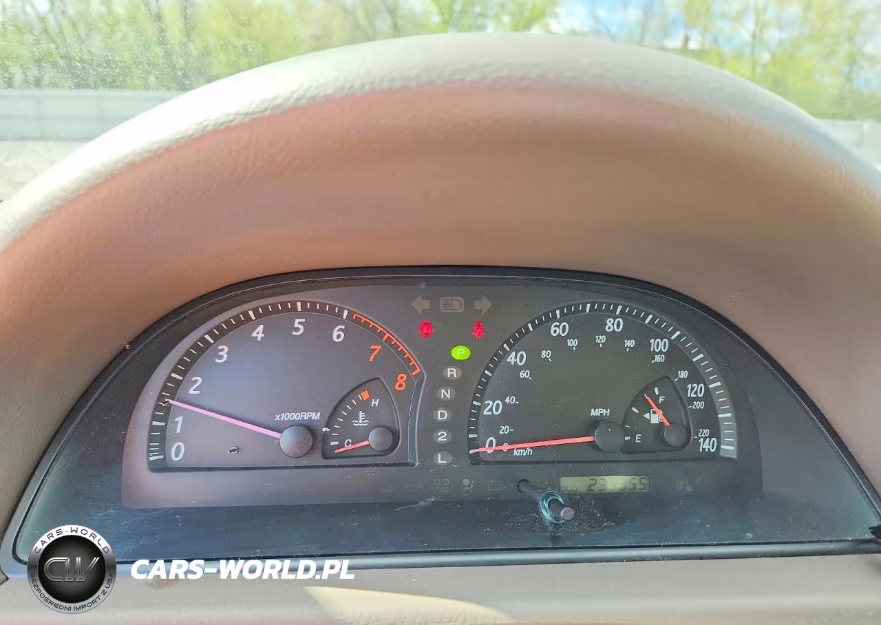 2003 Toyota Camry Le VIN:4T1BE32K83U214334 - 9