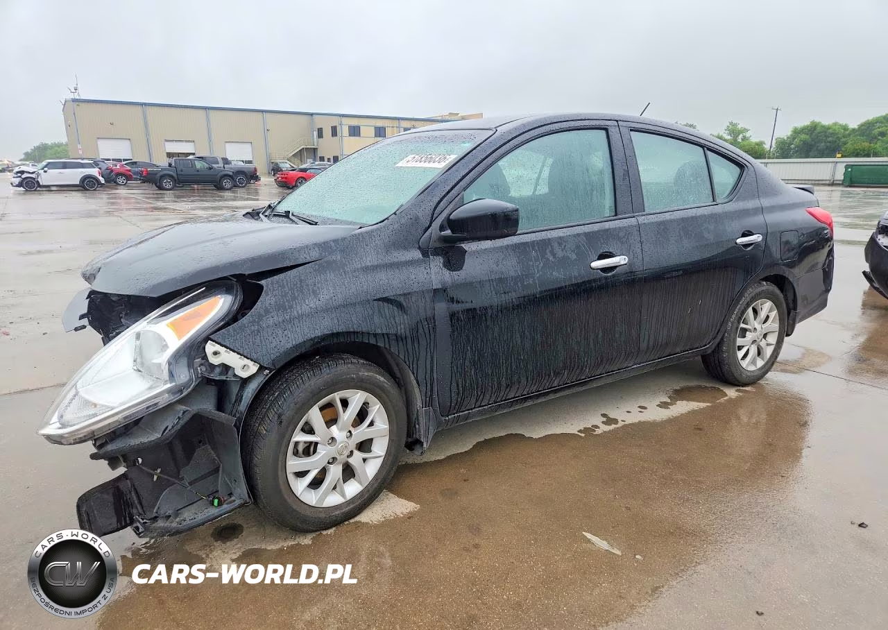 2018 Nissan Versa
