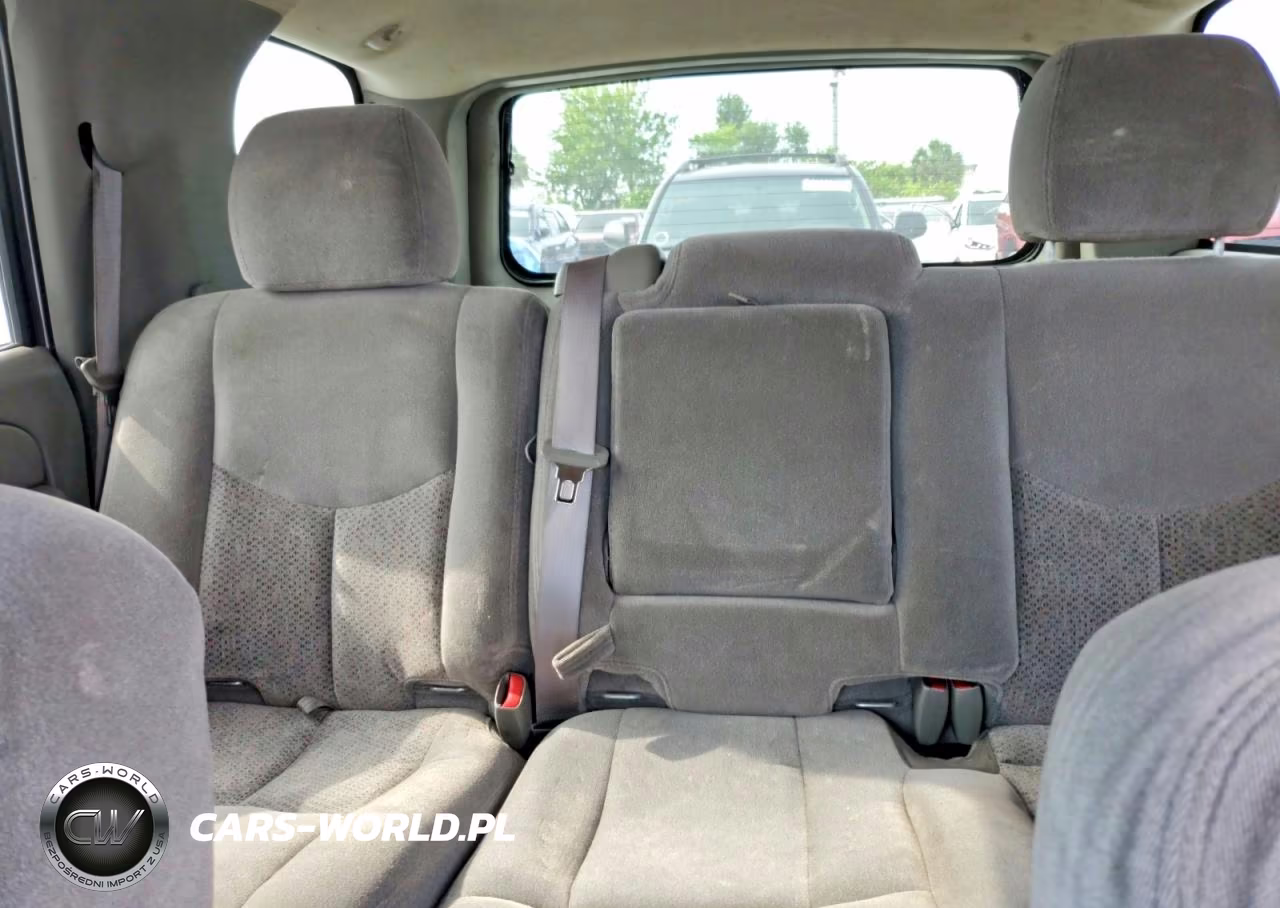 2004 GMC Yukon VIN:1GKEC13V84R240851 - 10