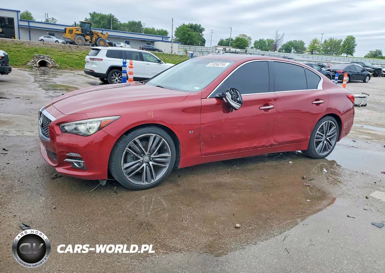 2015 Infiniti Q50 – zdjęcie 1 z 12