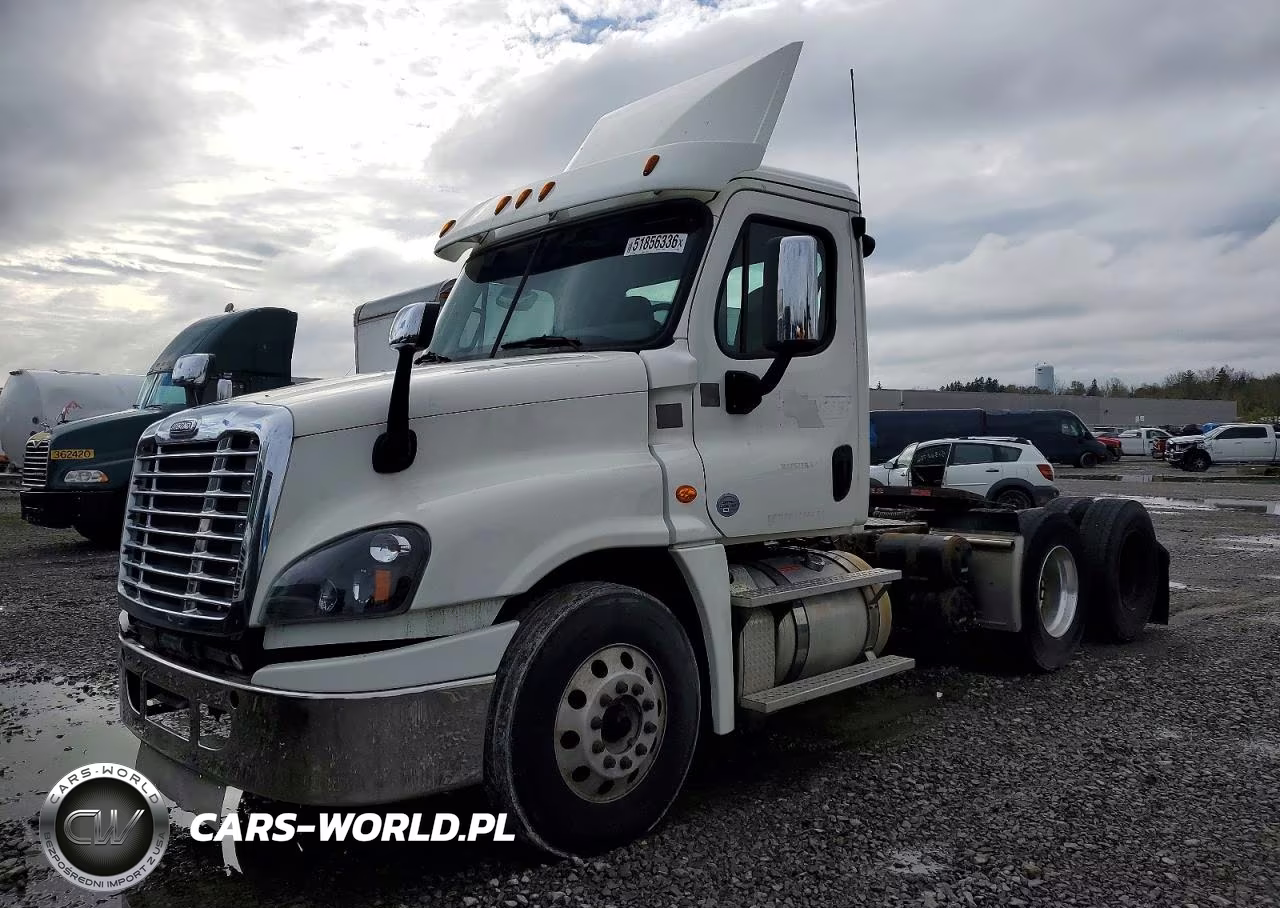 2018 Freightliner Cascadia 125 Semi Truck VIN:1FUJGEDRXJLJR9654 - 2