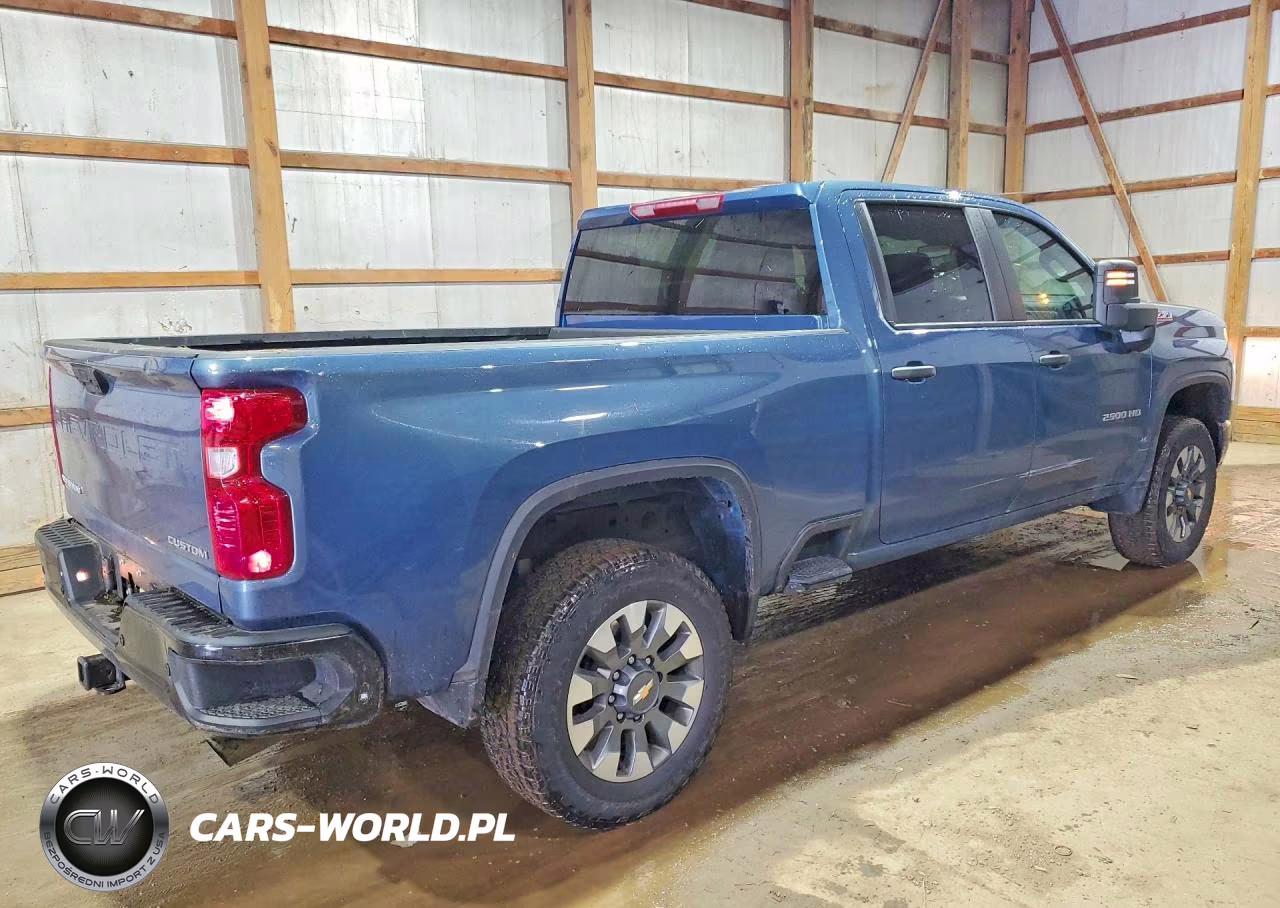 2026 Chevrolet Silverado K2500 Custom VIN:2GC4KME7XT1131860 - 3