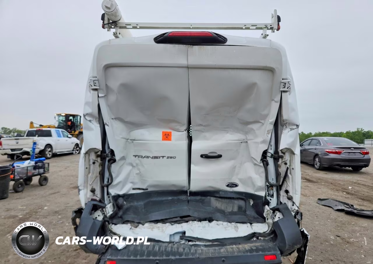 2018 Ford Transit T-250 VIN:1FTYR2CMXJKA95045 - 6