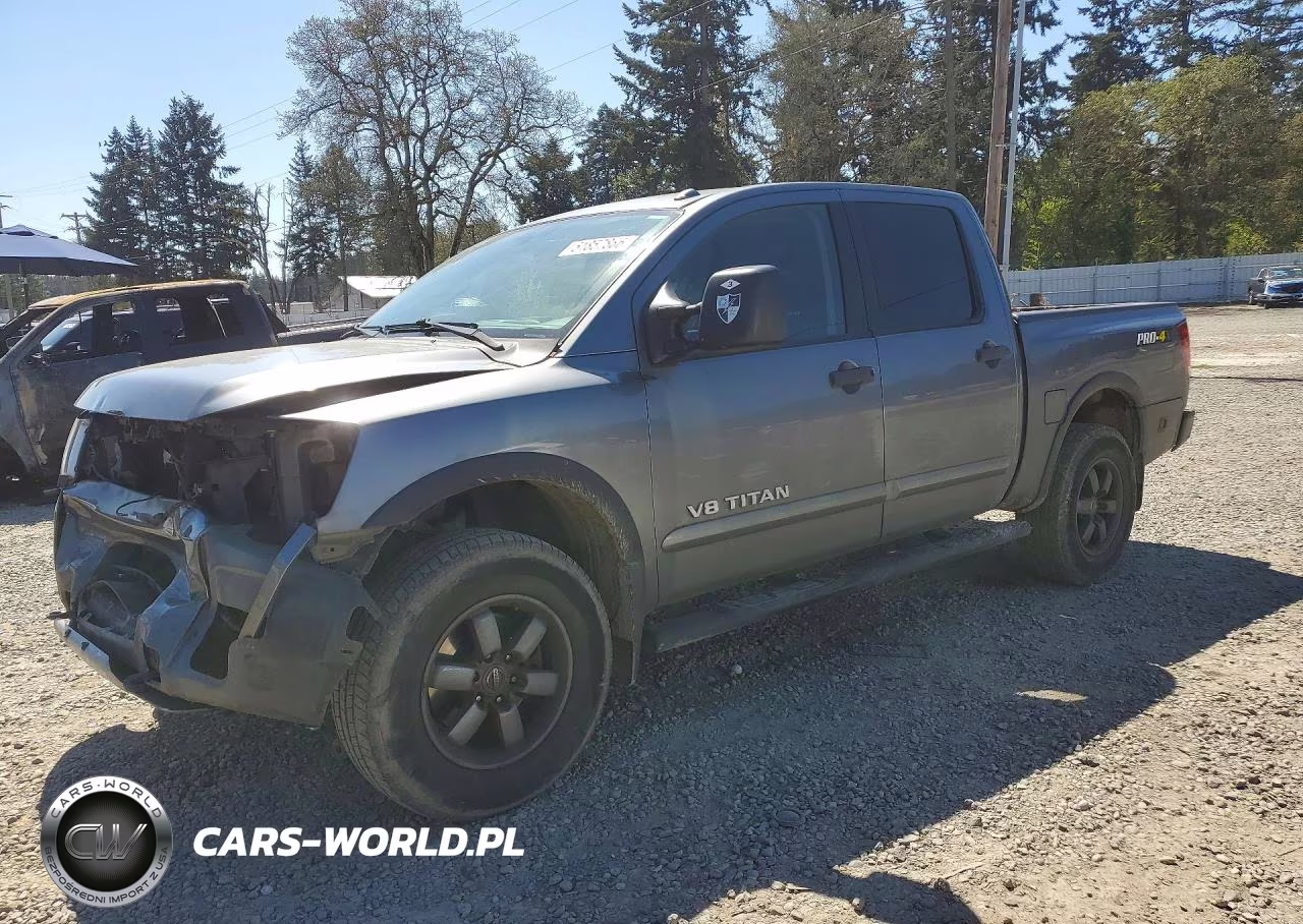 2015 Nissan Titan Sv