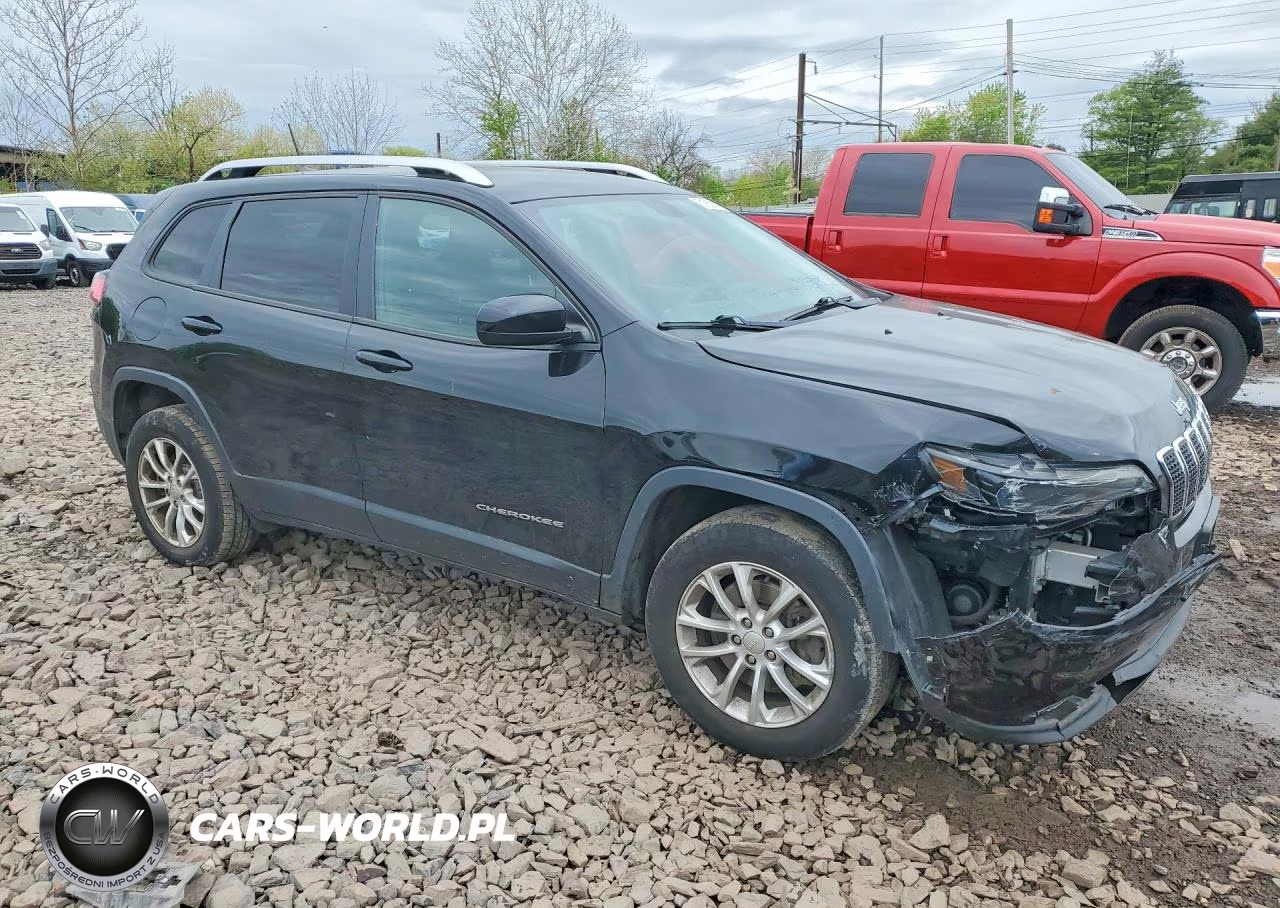 2020 Jeep Cherokee Latitude VIN:1C4PJMCB9LD560354 - 4