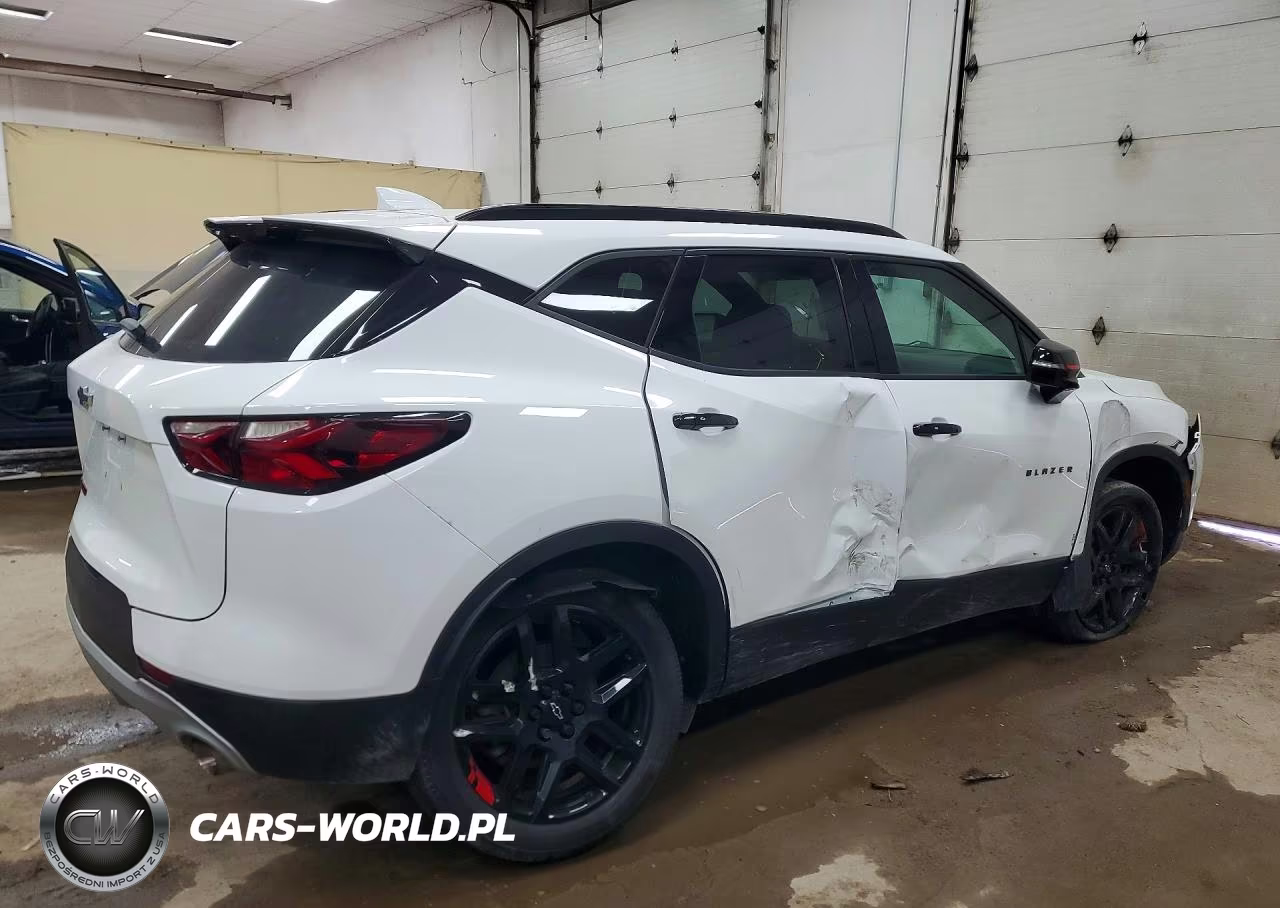 2022 Chevrolet Blazer 2Lt VIN:3GNKBCR40NS122570 - 3