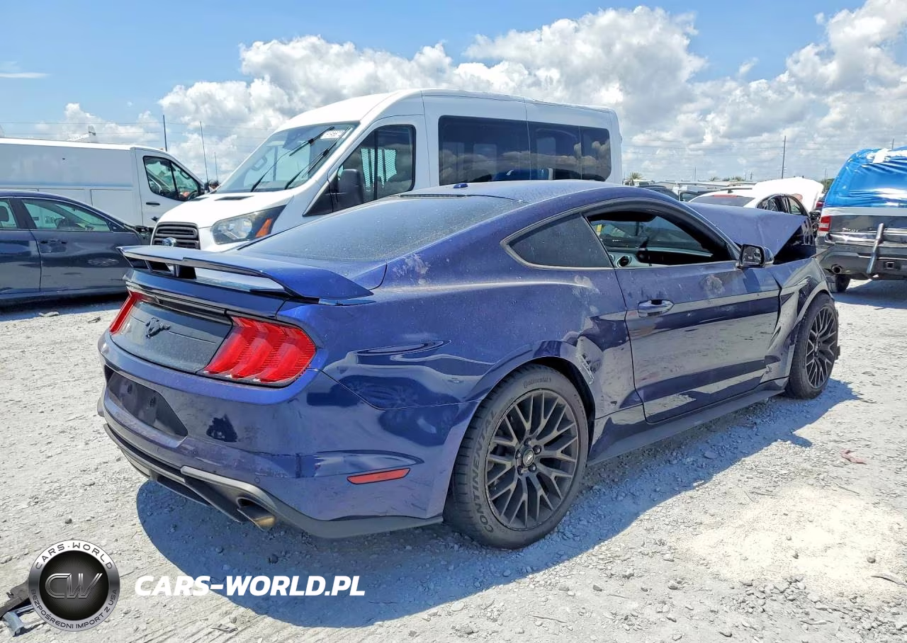 2018 Ford Mustang VIN:1FA6P8TH7J5167469 - 3
