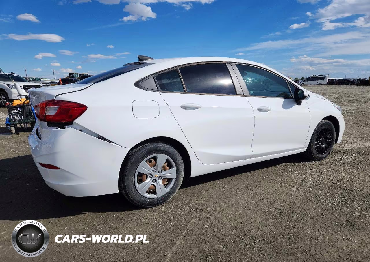 2018 Chevrolet Cruze Ls VIN:1G1BC5SM6J7209273 - 3