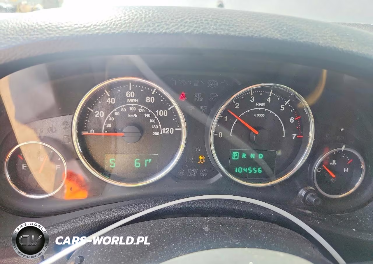 2013 Jeep Wrangler Unlimited Sahara VIN:1C4BJWEG3DL635829 - 9