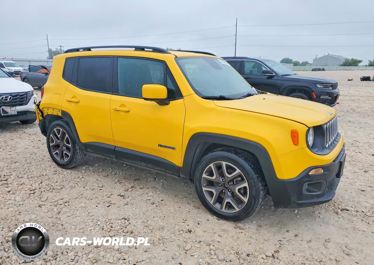 2017 Jeep Renegade Latitude VIN:ZACCJABB4HPG36893 - 4