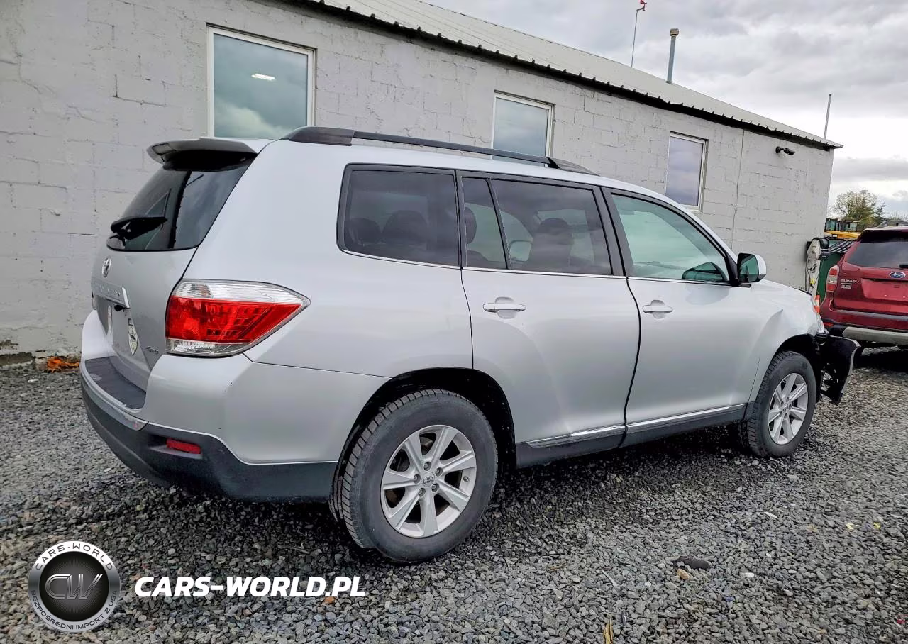 2013 Toyota Highlander Plus VIN:5TDBK3EH2DS189157 - 3