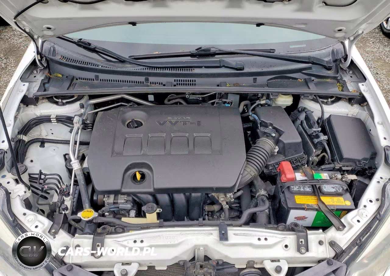 2015 Toyota Corolla Le VIN:5YFBURHE4FP312550 - 11