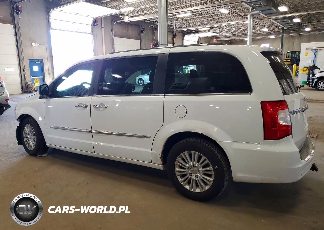 2013 Chrysler Town & Country Limited VIN:2C4RC1GG1DR816461 - 2