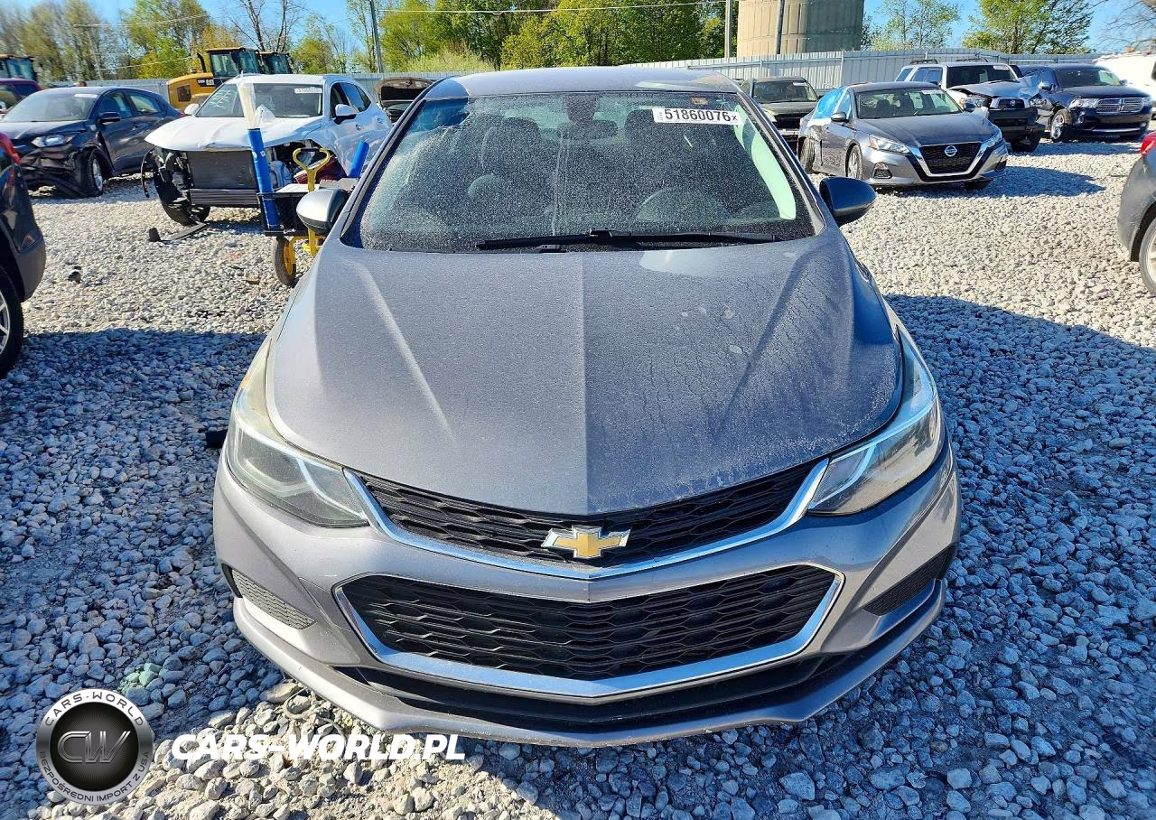 2018 Chevrolet Cruze Lt VIN:1G1BE5SM8J7114434 - 5