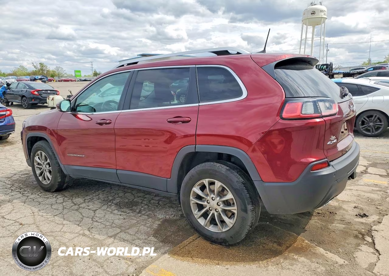 2019 Jeep Cherokee Latitude Plus VIN:1C4PJMLX2KD113584 - 2