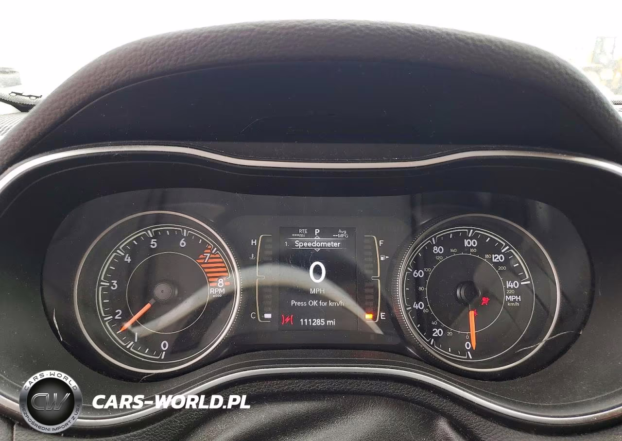 2019 Jeep Cherokee Latitude Plus VIN:1C4PJMLX2KD113584 - 9