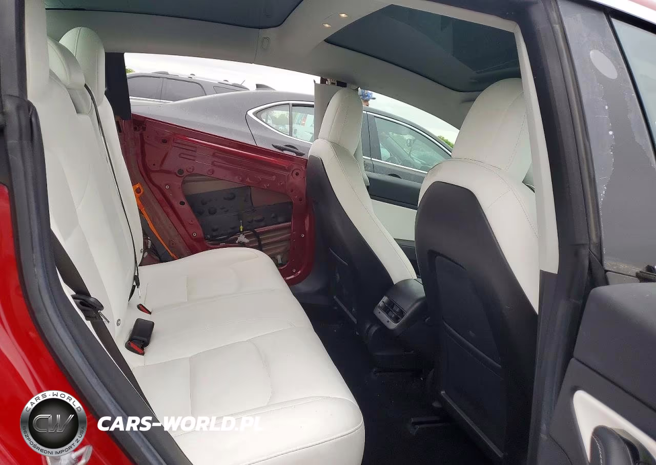 2018 Tesla Model 3 VIN:5YJ3E1EB1JF100741 - 10