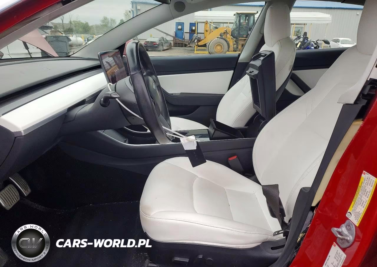 2018 Tesla Model 3 VIN:5YJ3E1EB1JF100741 - 7
