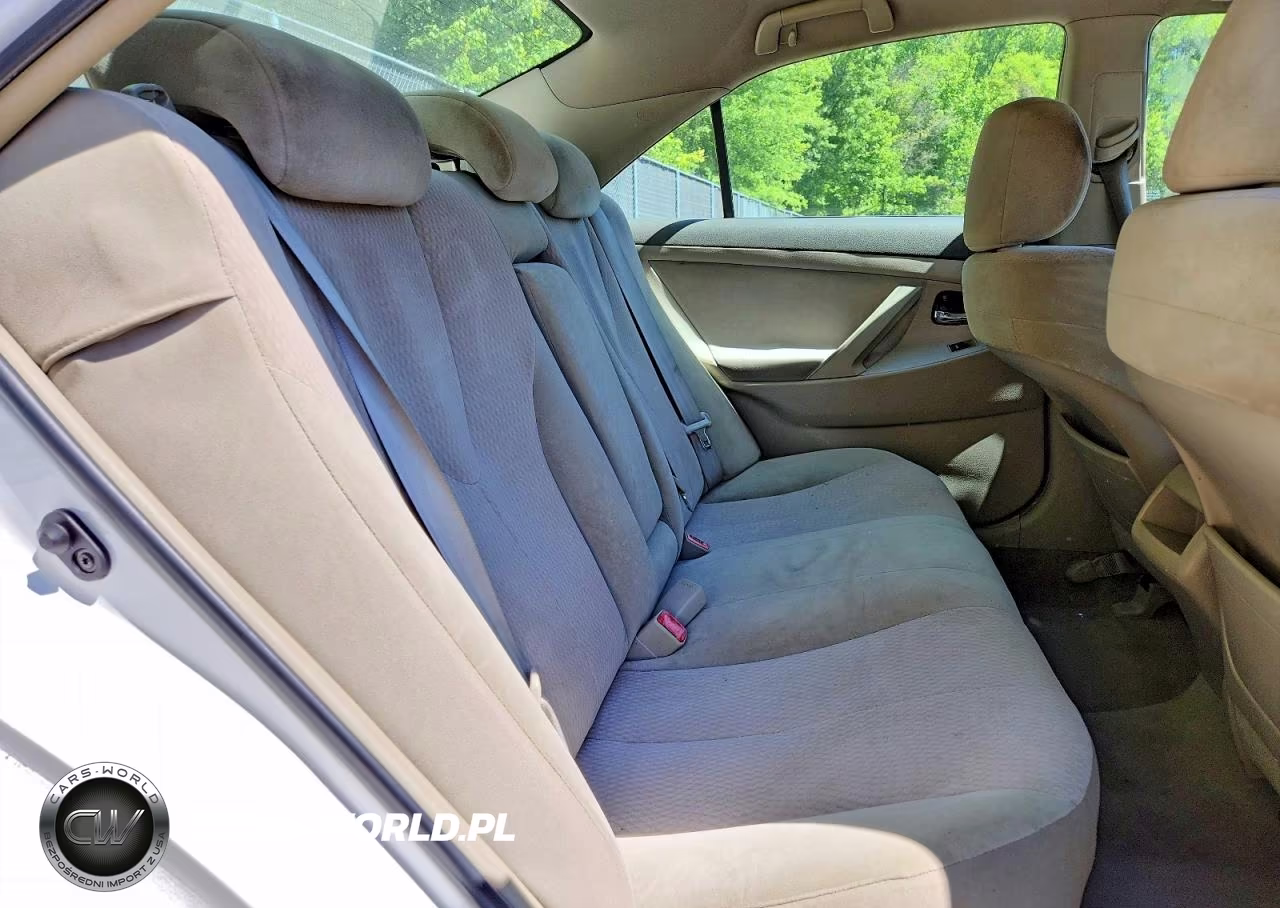 2010 Toyota Camry Le VIN:4T1BF3EK7AU516395 - 10
