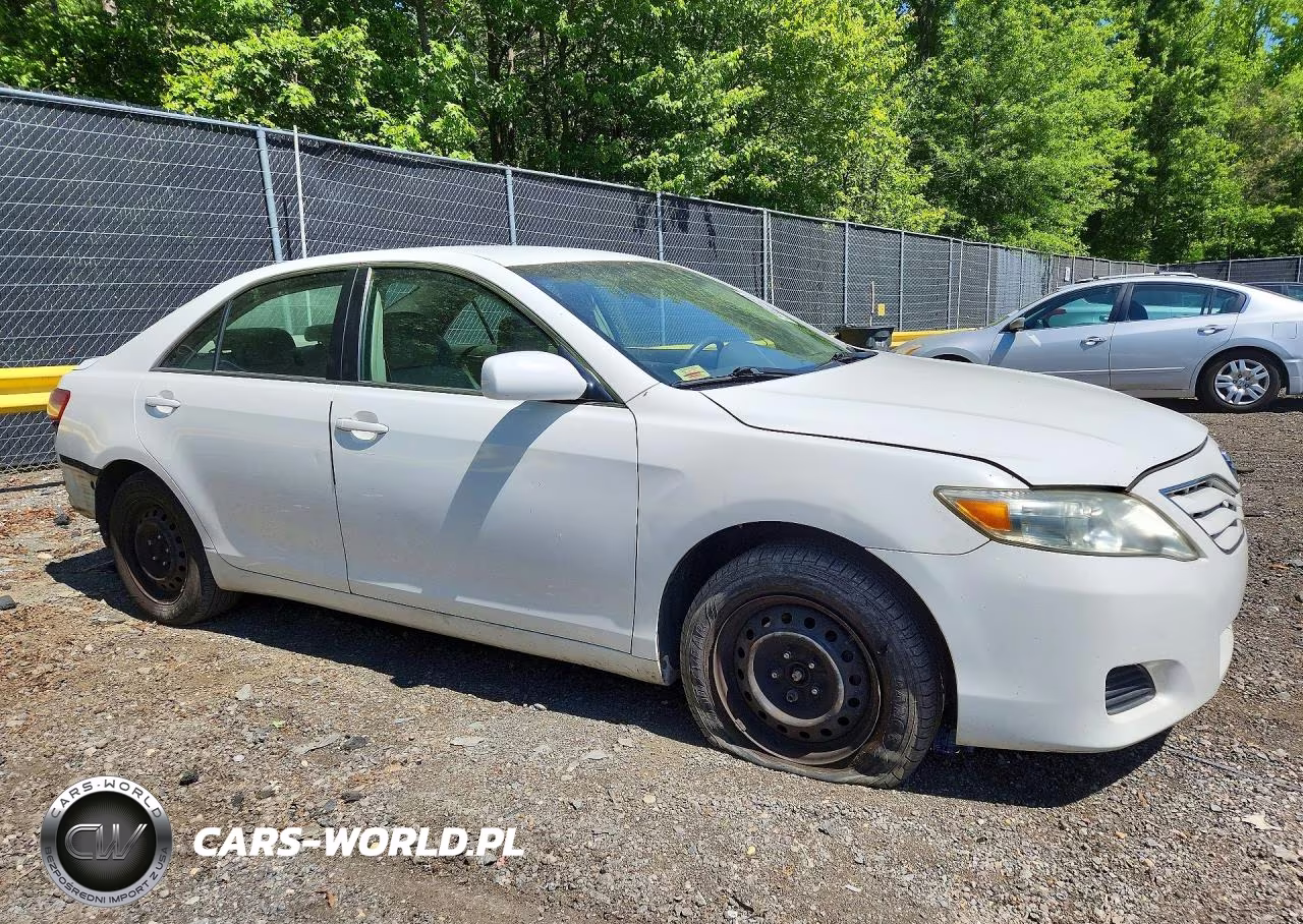 2010 Toyota Camry Le VIN:4T1BF3EK7AU516395 - 4