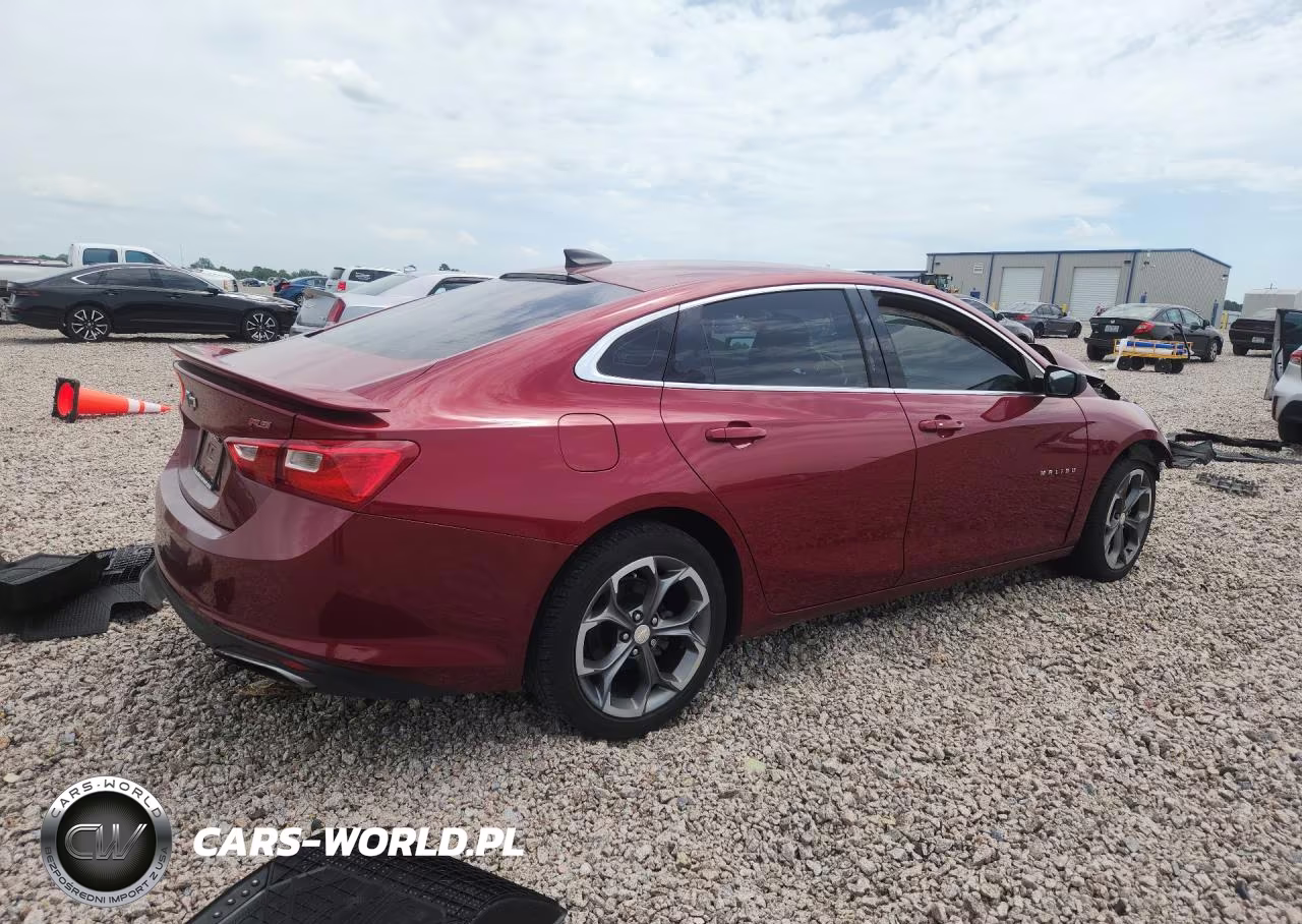 2019 Chevrolet Malibu Rs VIN:1G1ZG5ST0KF185084 - 3