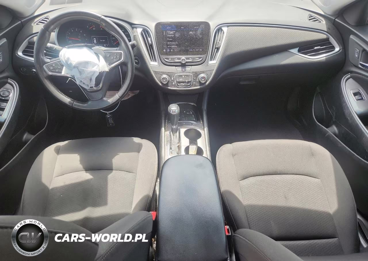 2019 Chevrolet Malibu Rs VIN:1G1ZG5ST0KF185084 - 8