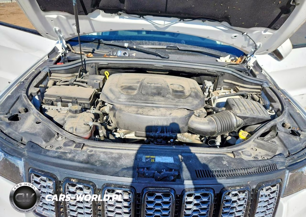 2020 Jeep Grand Cherokee Laredo VIN:1C4RJFAG5LC311042 - 11