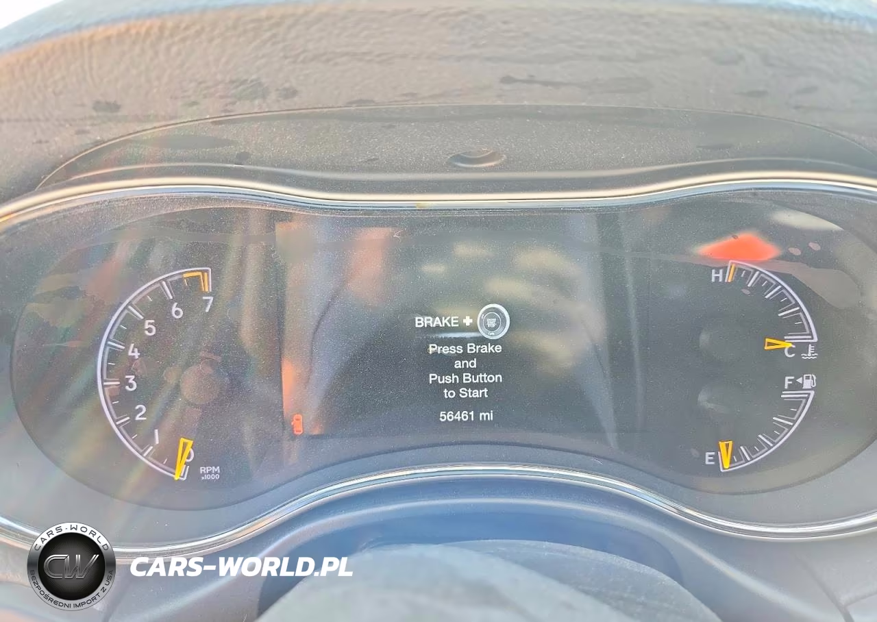 2020 Jeep Grand Cherokee Laredo VIN:1C4RJFAG5LC311042 - 9
