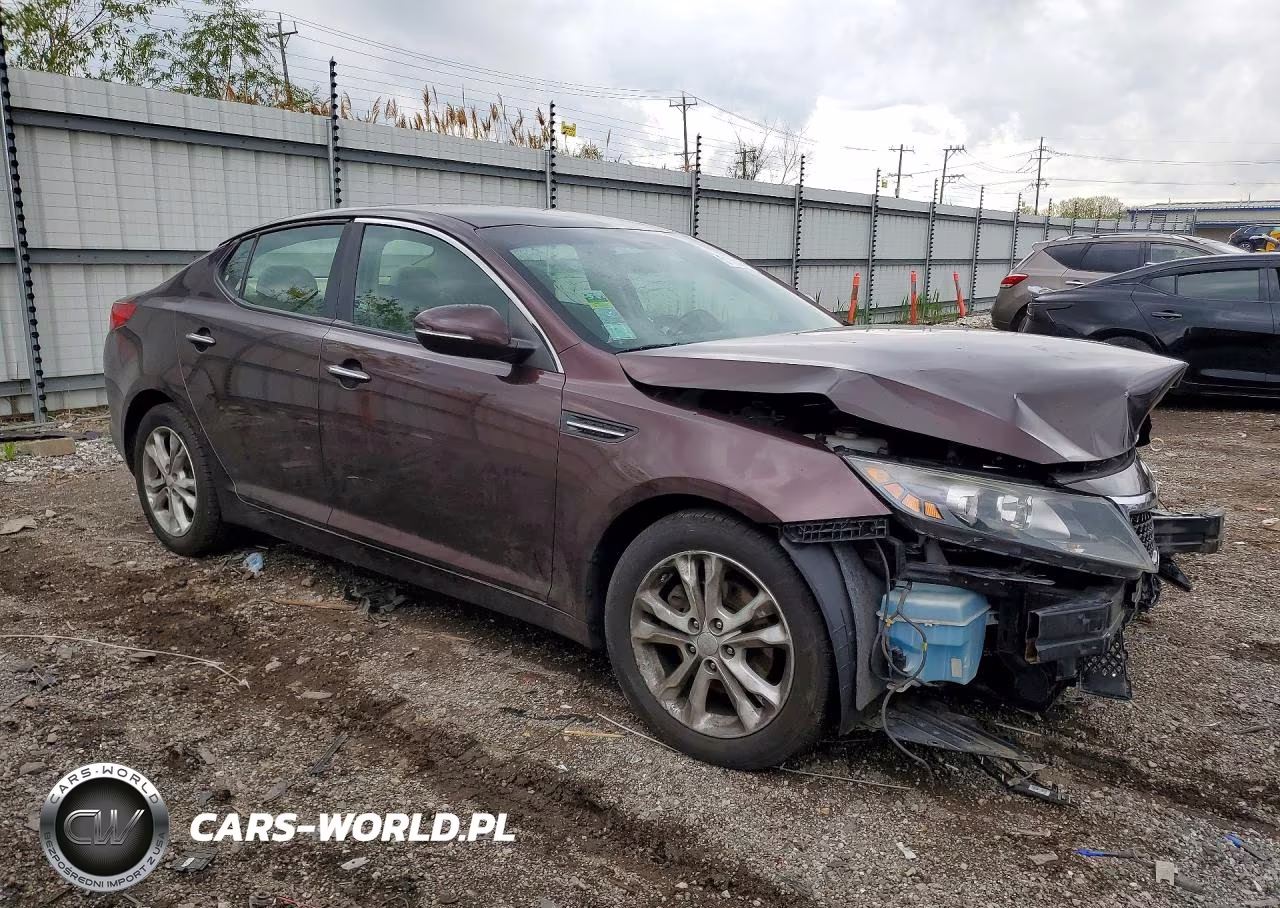 2013 Kia Optima Lx VIN:5XXGM4A73DG099388 - 4