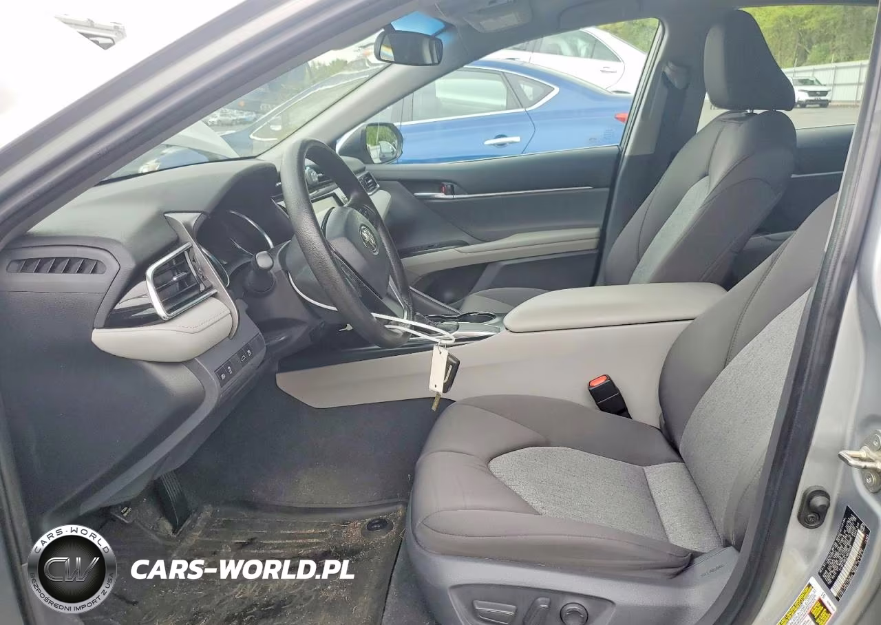 2018 Toyota Camry Le VIN:4T1B11HK2JU625040 - 7