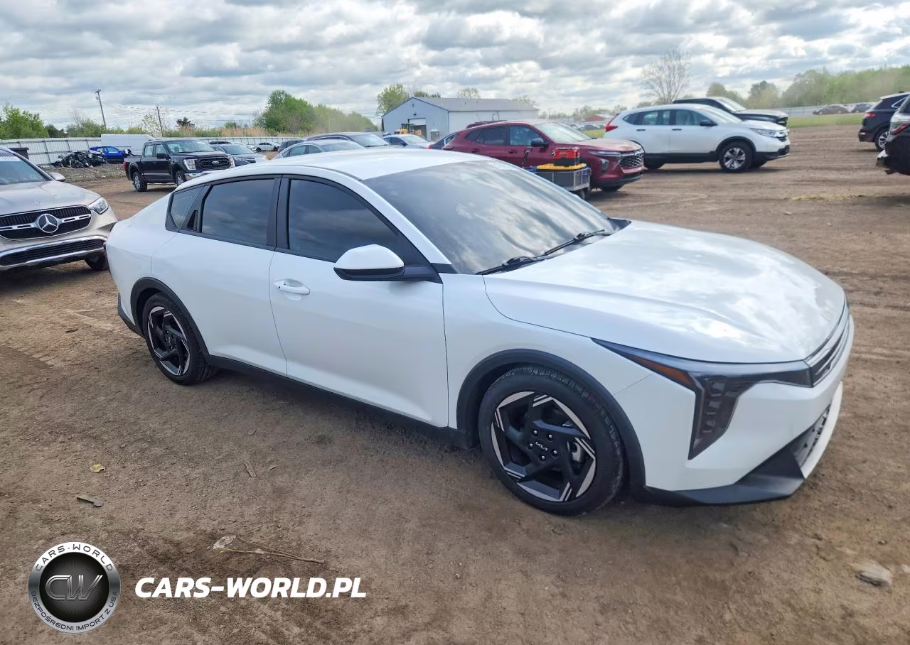 2025 Kia K4 Ex VIN:3KPFU4DEXSE014560 - 4