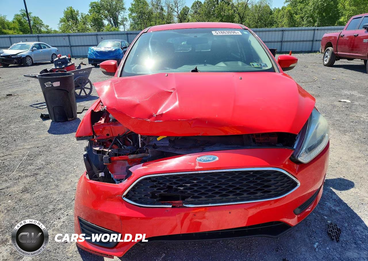 2015 Ford Focus Se VIN:1FADP3K2XFL208655 - 5