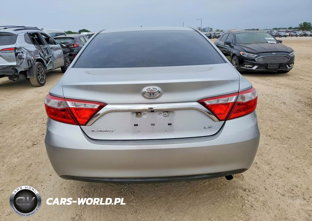 2015 Toyota Camry Le VIN:4T4BF1FKXFR484851 - 6