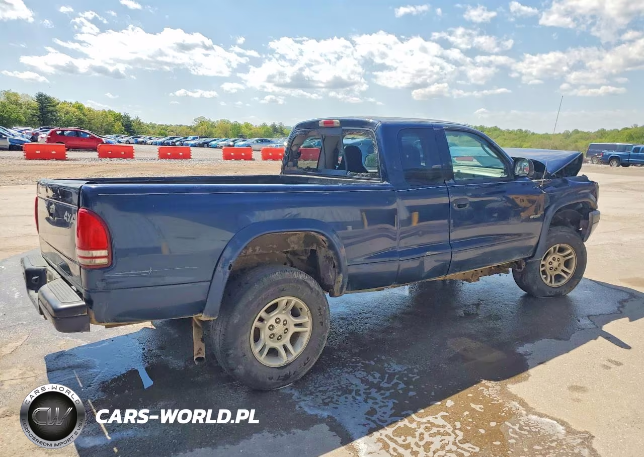2002 Dodge Dakota Sport VIN:1B7GG32X92S655870 - 3