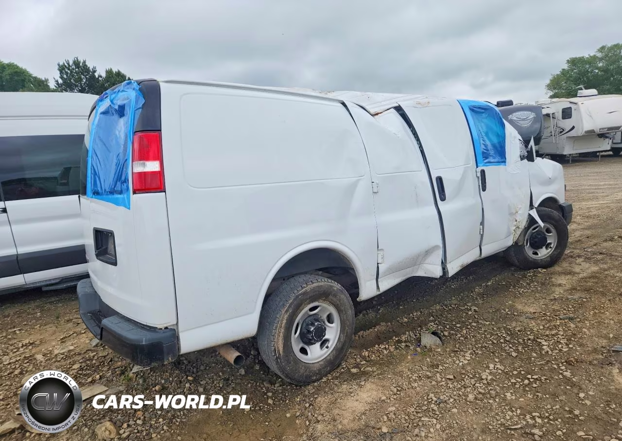 2021 Chevrolet Express G2500 VIN:1GCWGAFP7M1260895 - 3