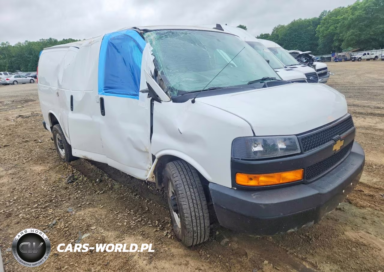 2021 Chevrolet Express G2500 VIN:1GCWGAFP7M1260895 - 4
