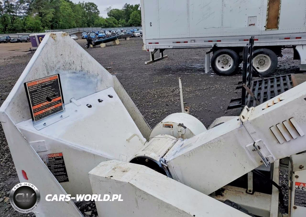 2009 Altec Wood Chipper VIN:5WDS110199S200236 - 6