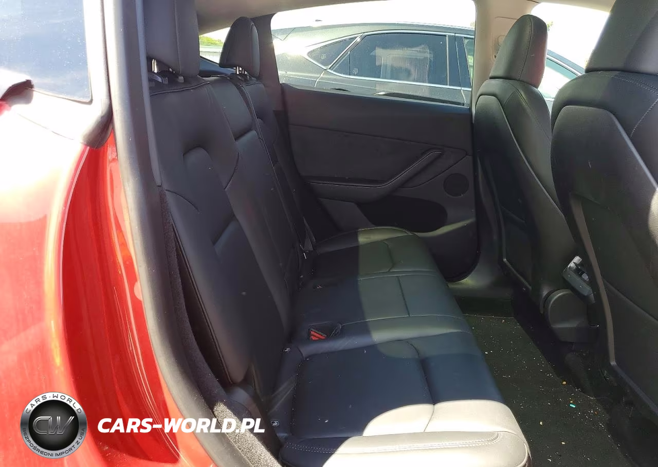 2023 Tesla Model Y VIN:7SAYGDEEXPA106557 - 11