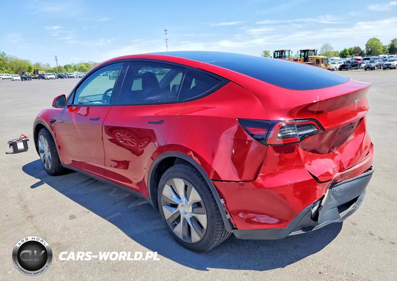 2023 Tesla Model Y VIN:7SAYGDEEXPA106557 - 2