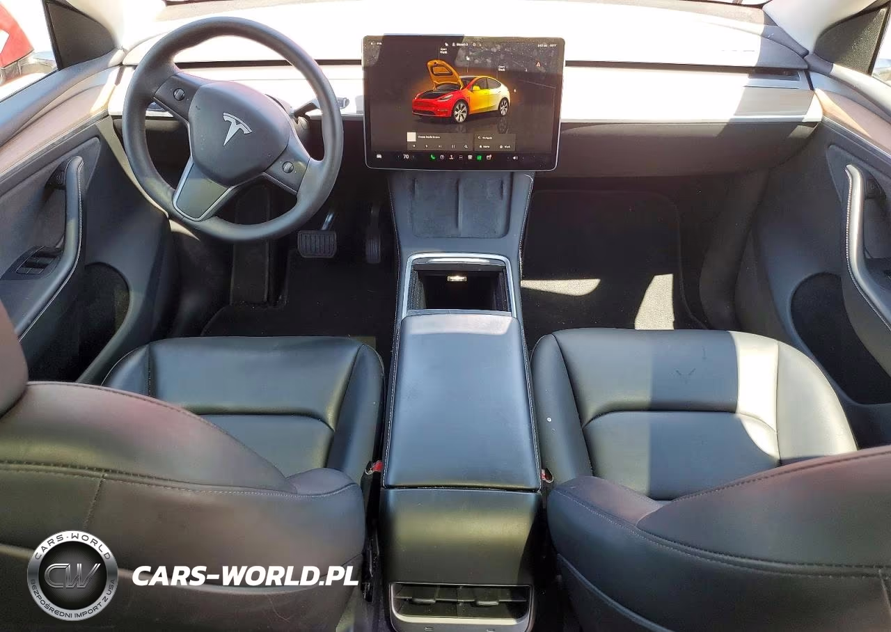 2023 Tesla Model Y VIN:7SAYGDEEXPA106557 - 8
