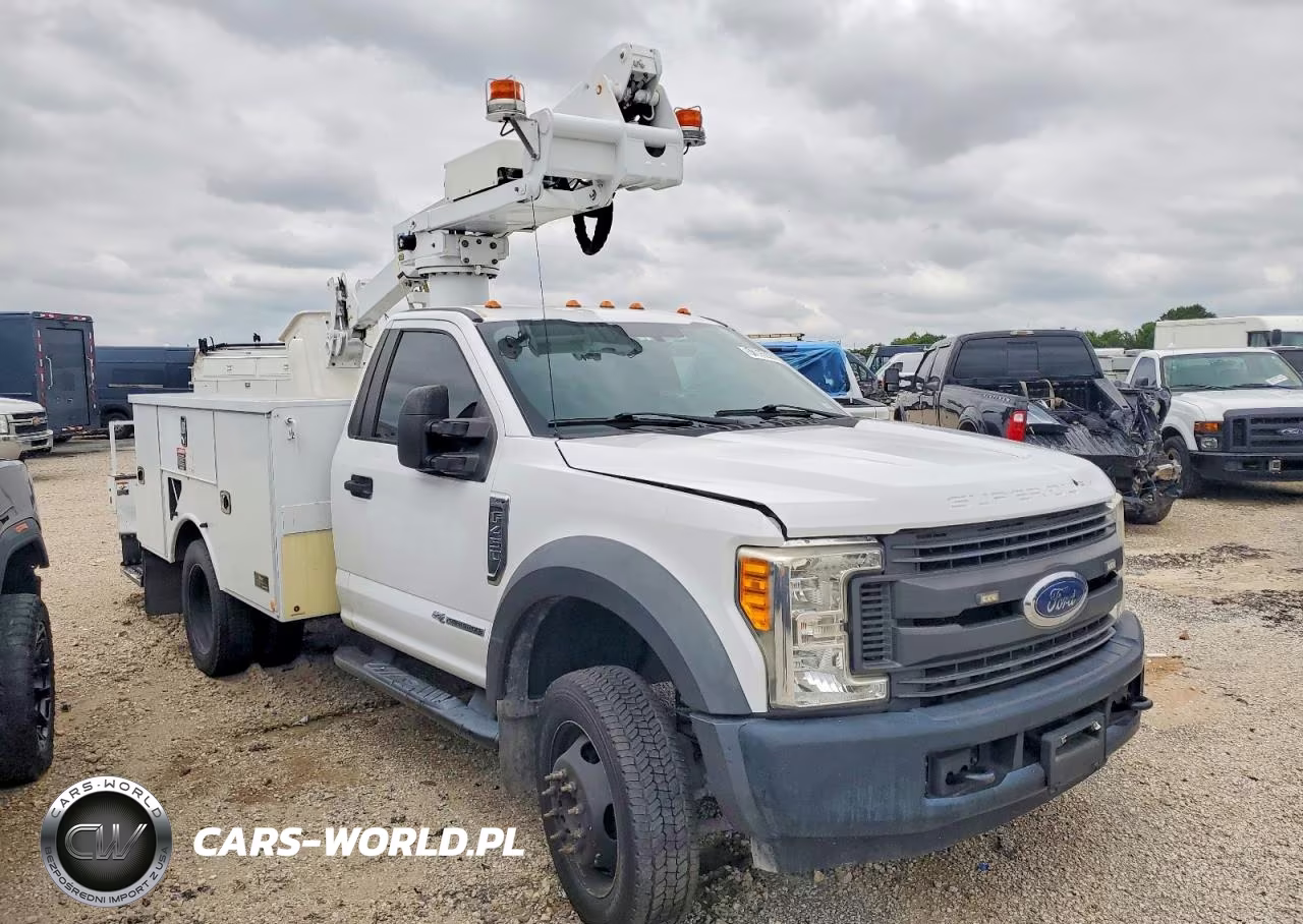 2017 Ford F450 Super Duty Bucket Truck