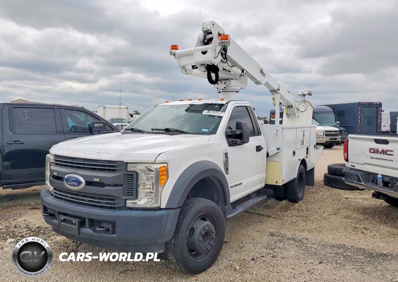 2017 Ford F450 Super Duty Bucket Truck VIN:1FDUF4GT1HEF40894 - 2