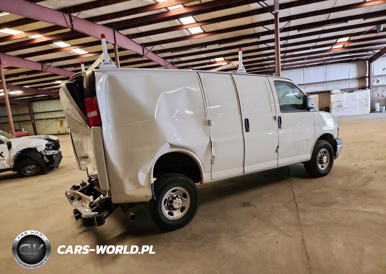 2024 Chevrolet Express G2500 VIN:1GCWGAF73R1195454 - 3