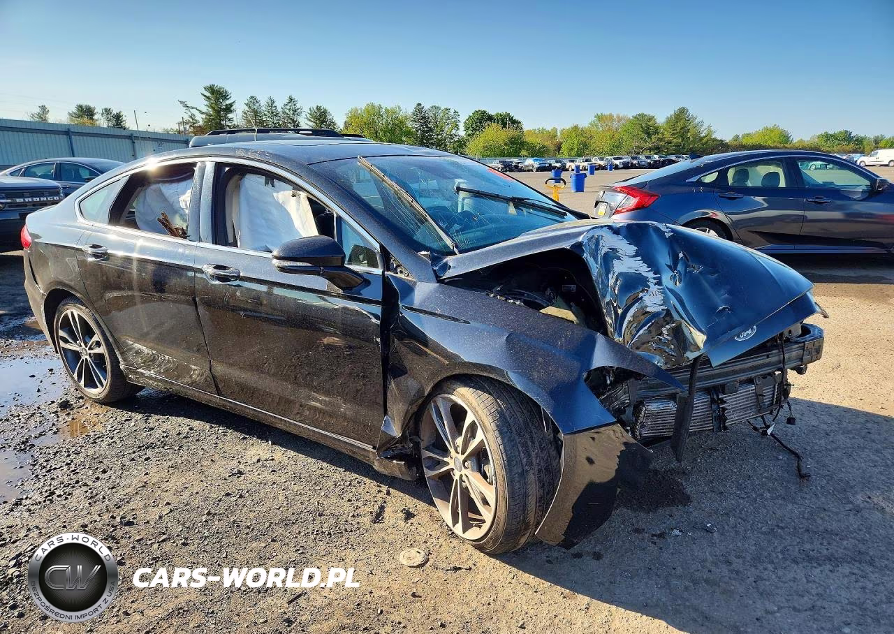 2020 Ford Fusion Titanium VIN:3FA6P0D92LR193275 - 4