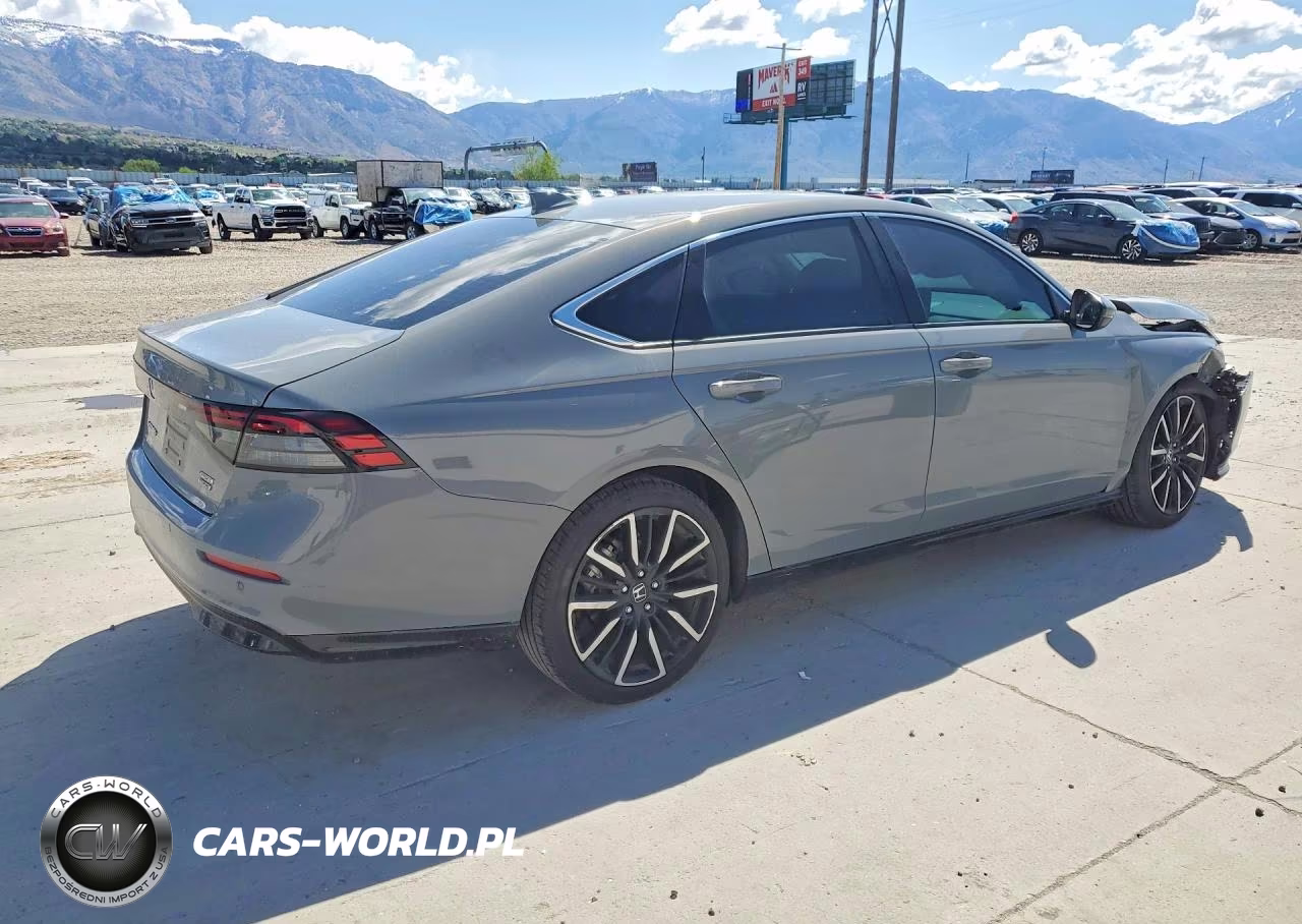 2025 Honda Accord Touring Hybrid VIN:1HGCY2F83SA036603 - 3