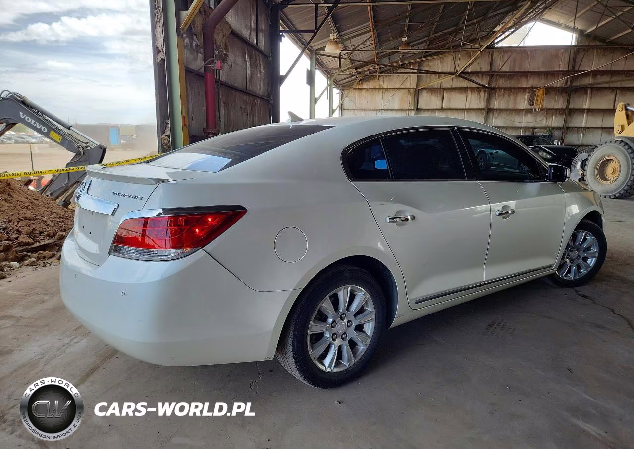 2013 Buick Lacrosse VIN:1G4GC5GR1DF303925 - 3