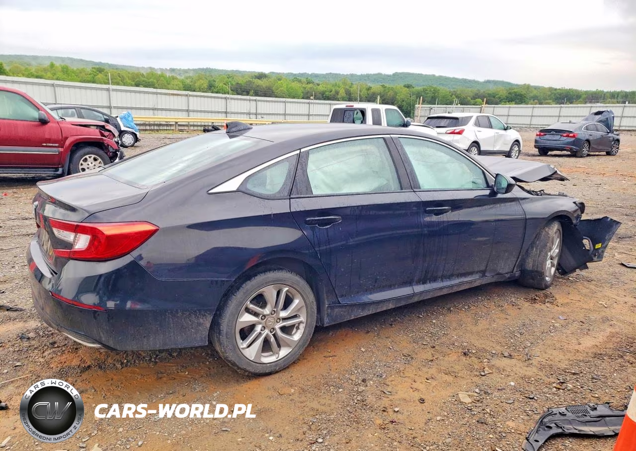 2018 Honda Accord Lx VIN:1HGCV1F1XJA054830 - 3