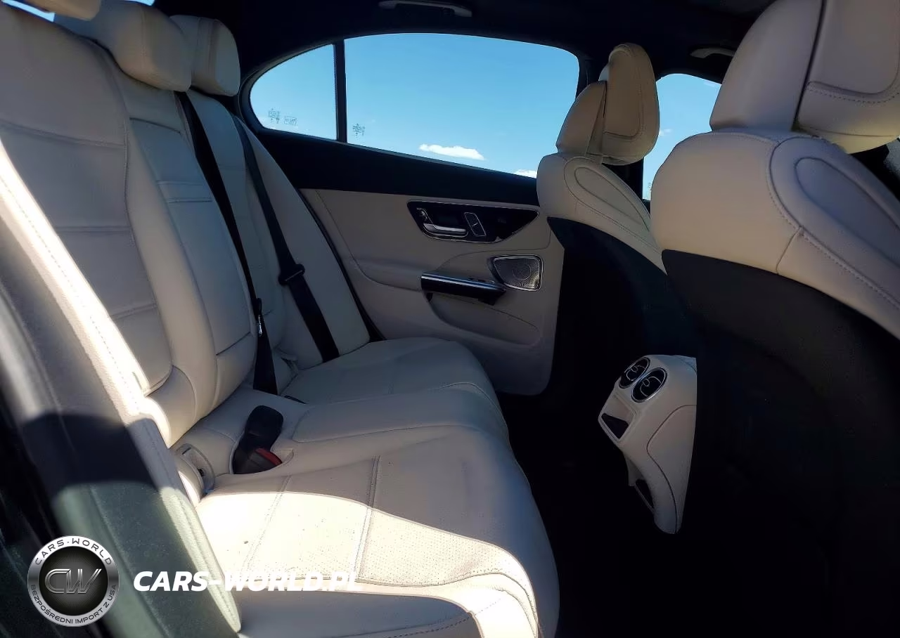 2025 Mercedes-Benz C 300 4Matic VIN:W1KAF4HB2SR255298 - 10